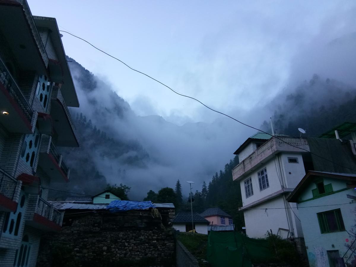 Moksha Hotel Kasol Εξωτερικό φωτογραφία
